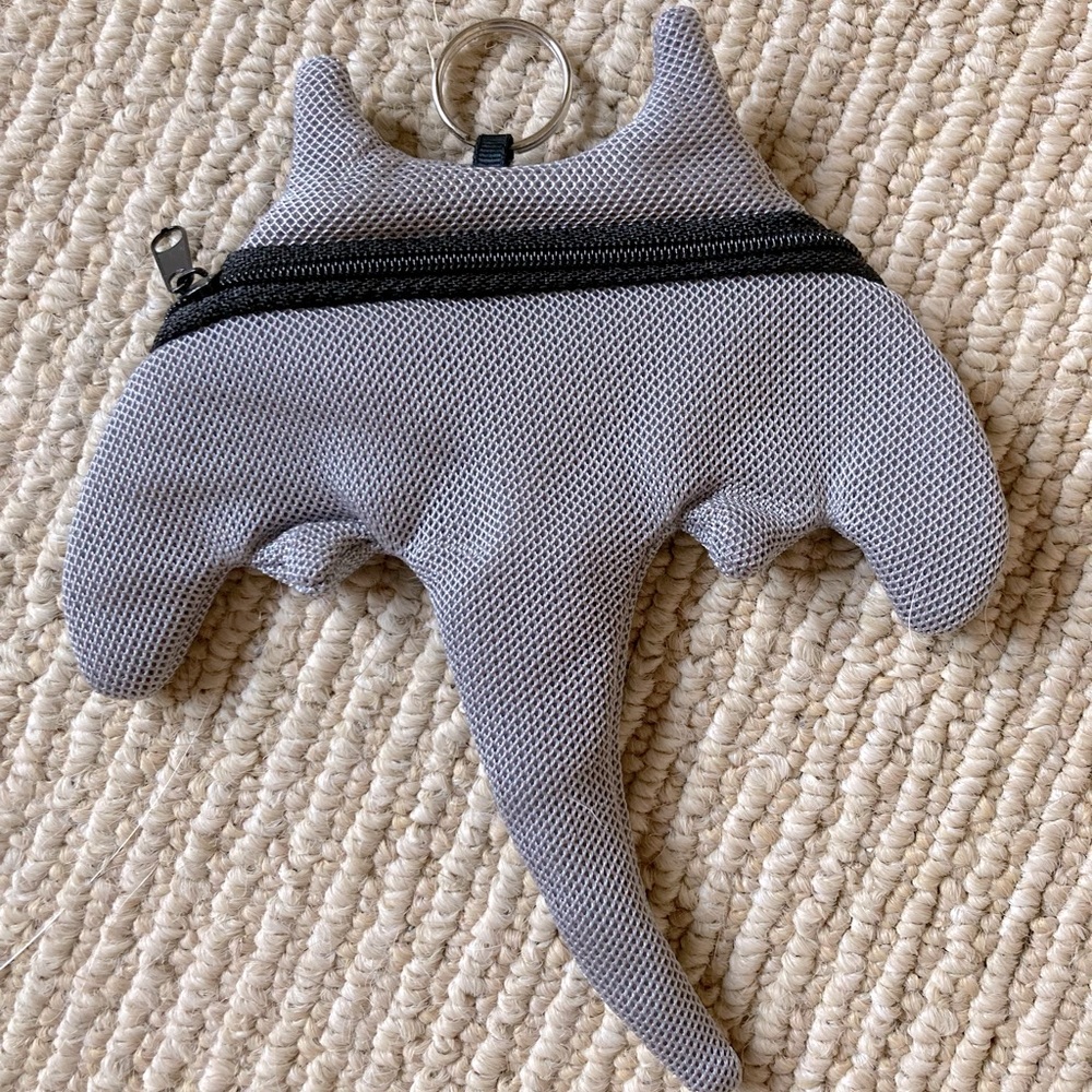 Unique hand made ray fish key chain coin purses - Picture 6 of 7